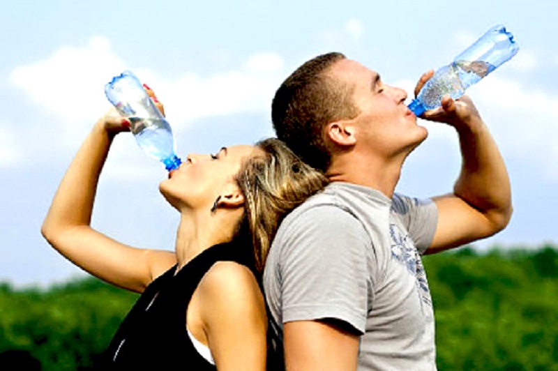 เชื่อหรือไม่ ดื่มน้ำสะอาดวันละ 8 แก้ว ช่วยให้อายุยืนได้